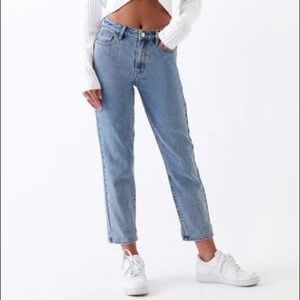 size 25 pacsun medium wash mom jeans